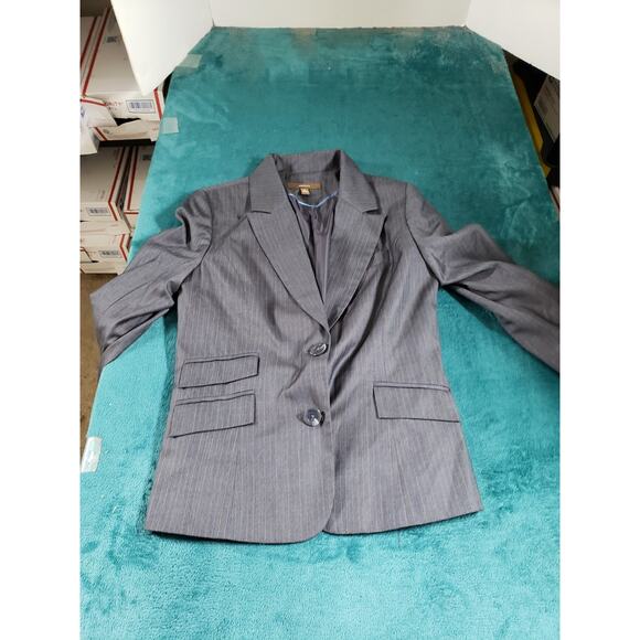 Merona Jacket Size 8 Womens Grey Two Button Stripe Long Sleeves Ladies NWT - Picture 1 of 10
